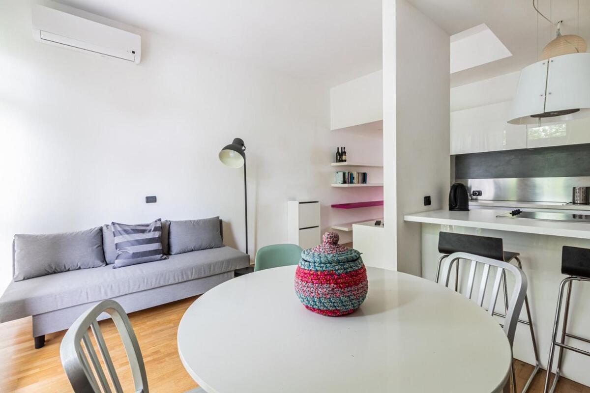 Homeby, Casa Watt Mailand
